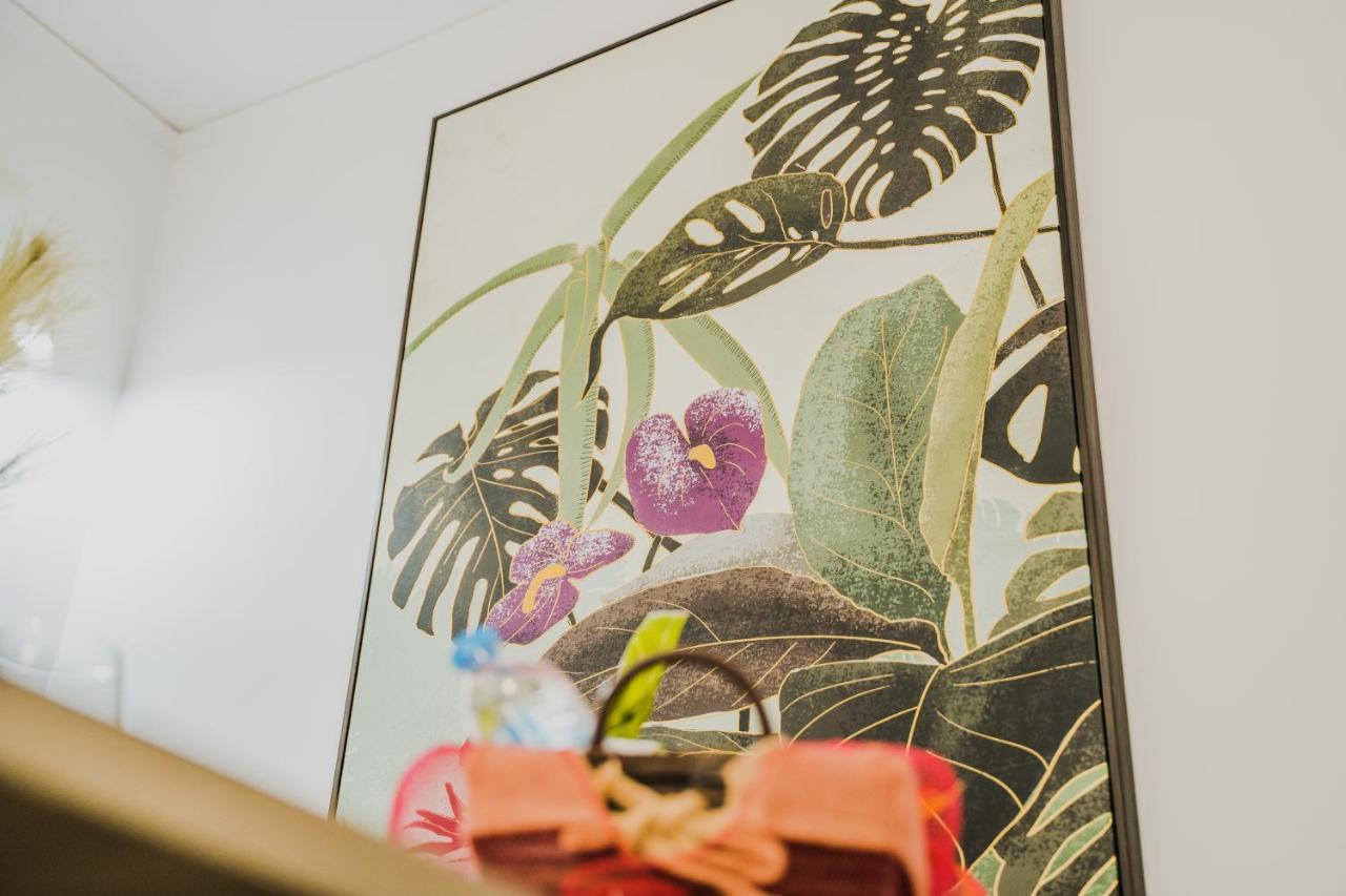 Green Apartment Ground Floor Feel Like Home Properties Saronida Buitenkant foto